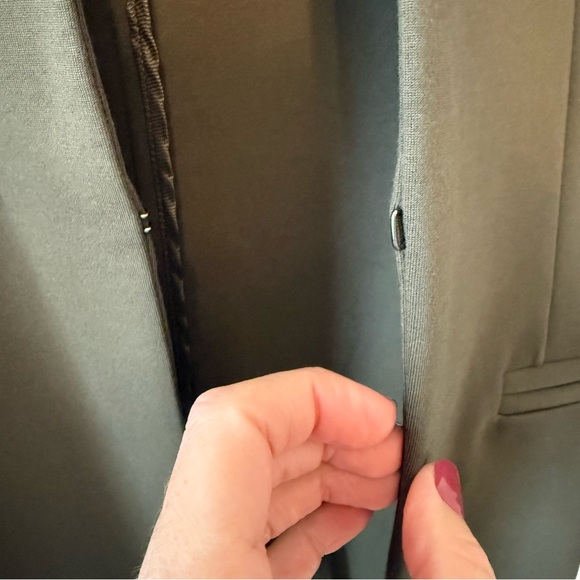 NWTs Banana Republic Women’s Ponte collarless blazer in olive green Size small - Picture 6 of 7